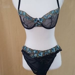 * Sheer Flowered Bra 36C Panty Lg